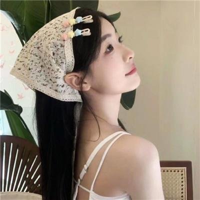 那女孩是谁 海报